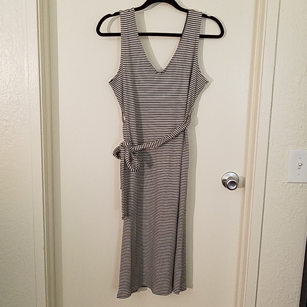 Topshop black and white striped dress size 10